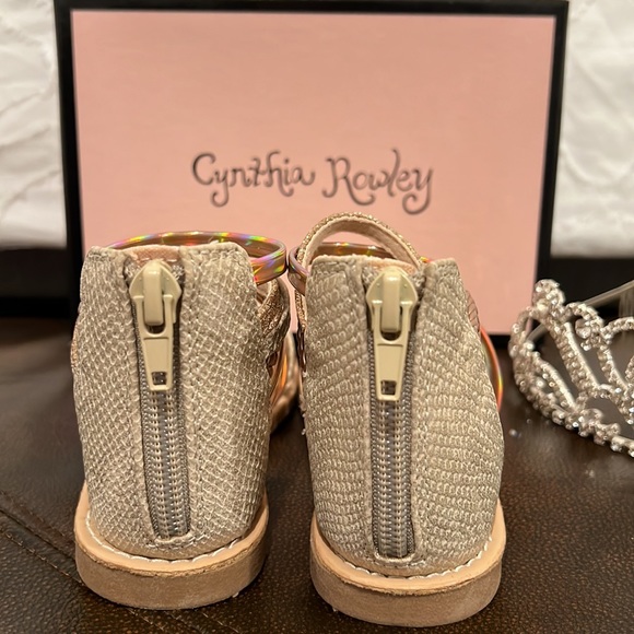 NWOT;excellent new condition. - Picture 5 of 9